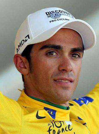 Contador cierra un julio glorioso para España