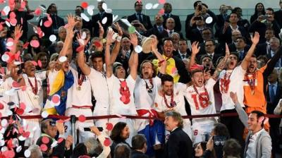Sevilla: tercera UEFA y olé