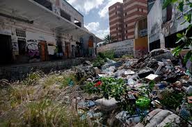 Decisiones desnatadas: El Ayuntamiento de Santa Cruz de Tenerife derribará la vieja fábrica de Celgán, pero deja de lado a sus indigentes